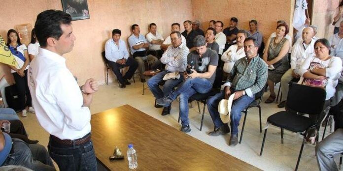 Plantea propuestas al gremio Plantea propuestas al gremio
