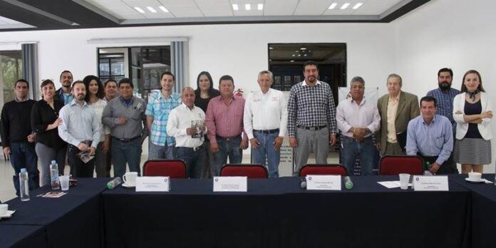 Candidato con mesa directiva de la Cámara Candidato con mesa directiva de la Cámara