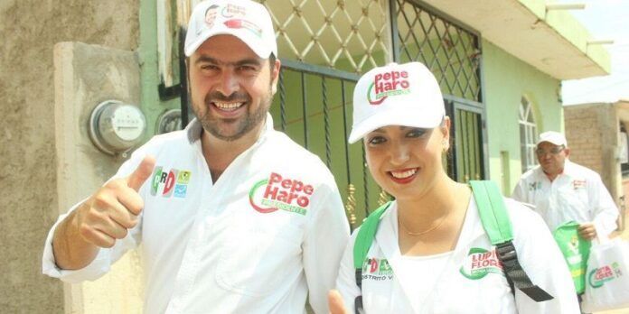Pepe Haro y Lupita Flores Pepe Haro y Lupita Flores