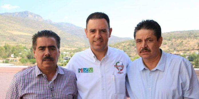 Candidato en reunión en Juanchorrey