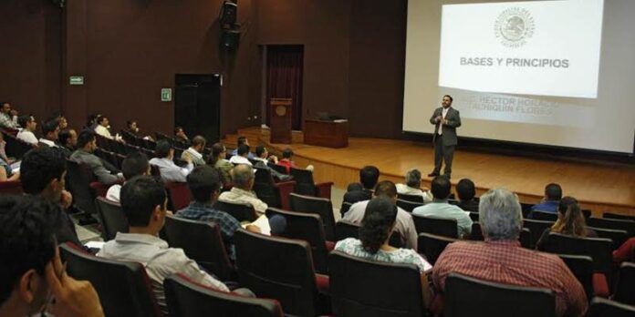 Curso en Auditorio del Palacio de Justicia Curso en Auditorio del Palacio de Justicia