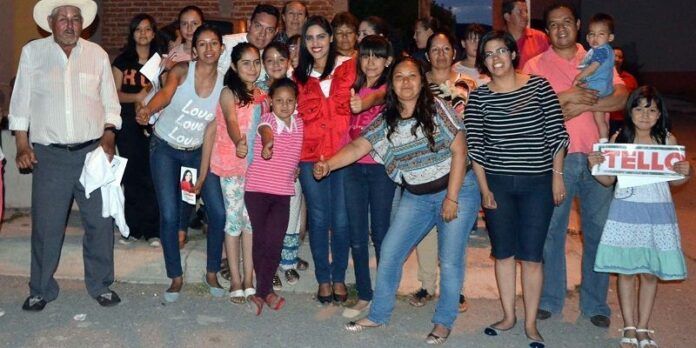 Isadora Santivañez con familias Isadora Santivañez con familias
