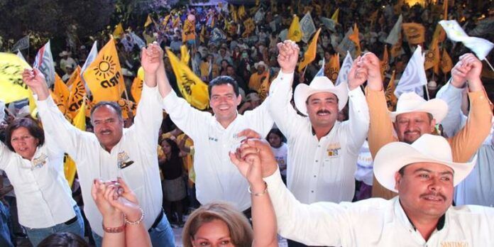 Rafael Flores estuvo en Saín Alto y Sombrerete. Rafael Flores estuvo en Saín Alto y Sombrerete.