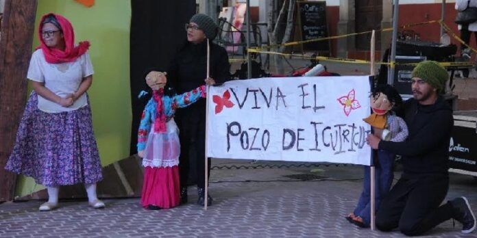 Obra del grupo zacatecano Tras Bambalinas Obra del grupo zacatecano Tras Bambalinas