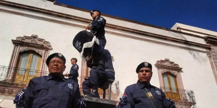 Policías ofrecieron exhibiciones aéreas Policías ofrecieron exhibiciones aéreas