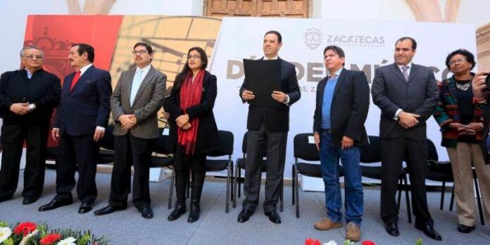 Ofrece respaldo a artistas zacatecanos