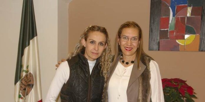 Presidenta y directora de clínica Presidenta y directora de clínica