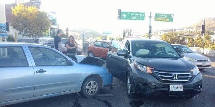 Solo daños materiales dejó el accidente Solo daños materiales dejó el accidente