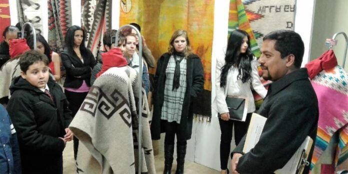 Buscan difundir la cultura popular y artesanal Buscan difundir la cultura popular y artesanal