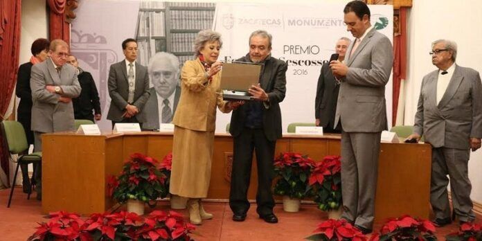 Premio Federico Sescosse es entregado a Alberto González Premio Federico Sescosse es entregado a Alberto González