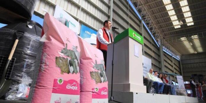 Apoyos del programa El Campo en Nuestras Manos Apoyos del programa El Campo en Nuestras Manos