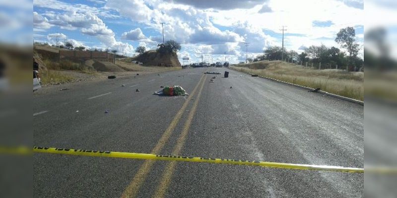 Fallecieron 2 personas en el lugar del accidente