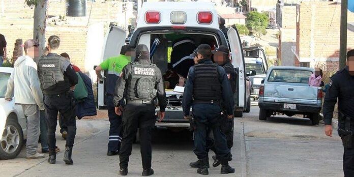 Fue trasladada de emergencia al hospital Fue trasladada de emergencia al hospital