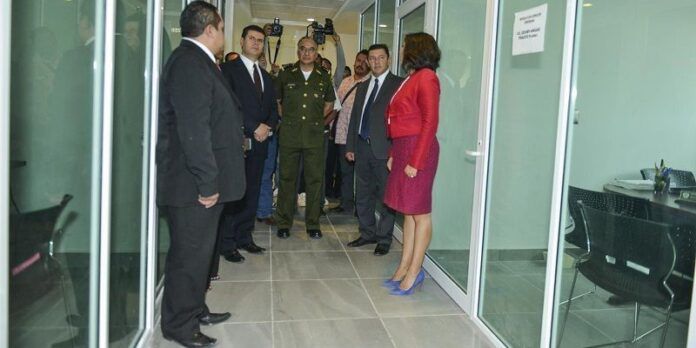 Autoridades inauguraron el edificio Autoridades inauguraron el edificio