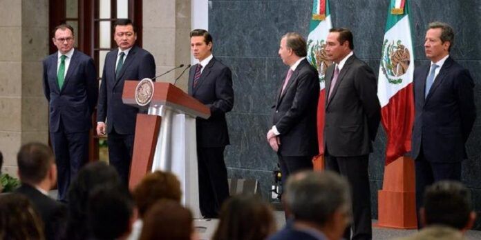 Peña Nieto anuncia cambios en su gabinete. Peña Nieto anuncia cambios en su gabinete.