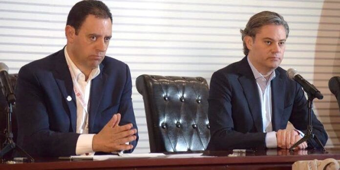 Alejandro Tello y Aurelio Nuño en conferencia de prensa