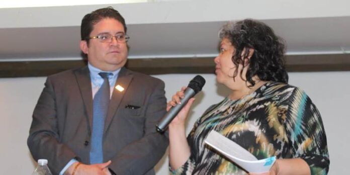 Rubén Ibarra da la bienvenida Rubén Ibarra da la bienvenida