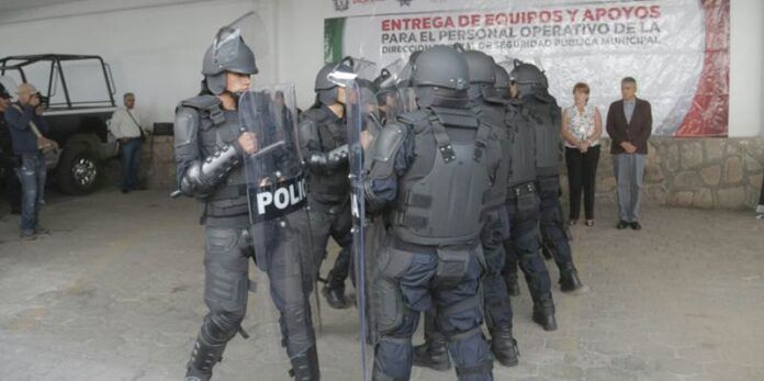 Entregan 25 equipos Entregan 25 equipos