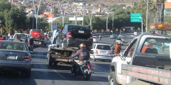 Solo daños materiales dejaron los accidentes Solo daños materiales dejaron los accidentes