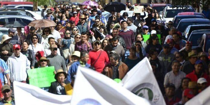 Alrededor de 300 personas marcharon. Alrededor de 300 personas marcharon.