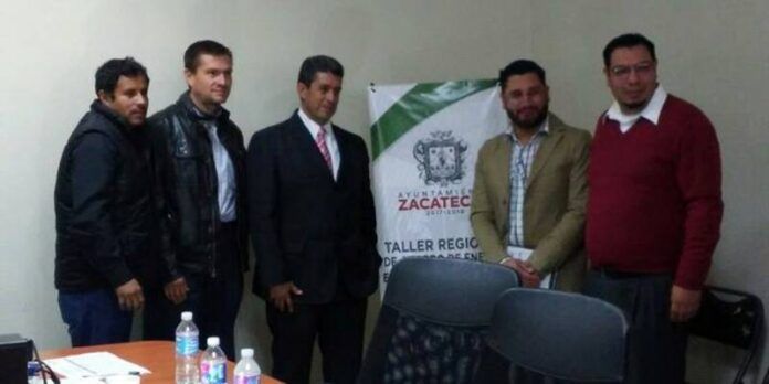 Asiste presonal de 10 municipios. (Cortesía) Asiste presonal de 10 municipios. (Cortesía)