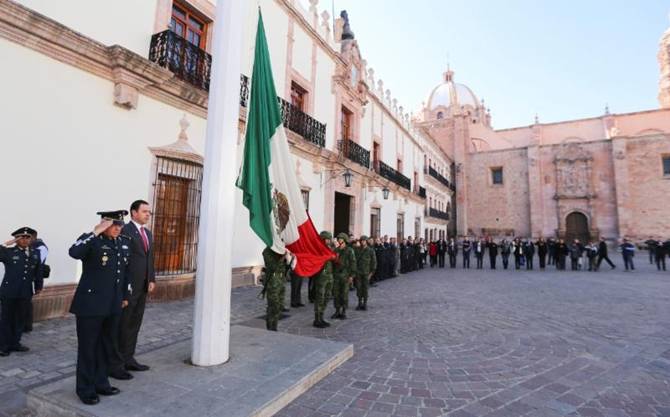 tello-constitucion-1.JPG