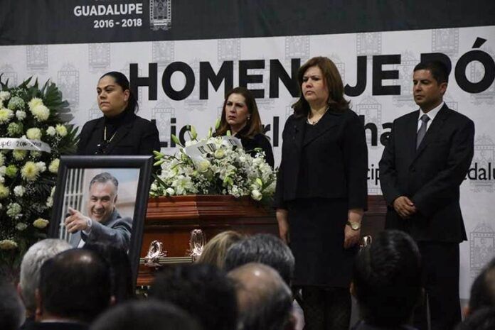 homenaje_carlos_chacon1-8e4