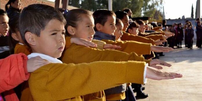 Realizan Honores a la Bandera Realizan Honores a la Bandera