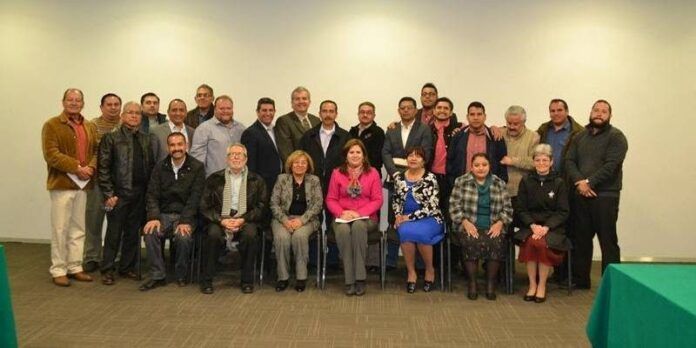 Ministros de culto firman convenio Ministros de culto firman convenio