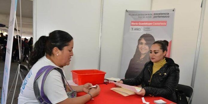Participan 21 empresas Participan 21 empresas