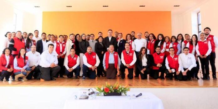 Gobernador encabeza festejo Gobernador encabeza festejo
