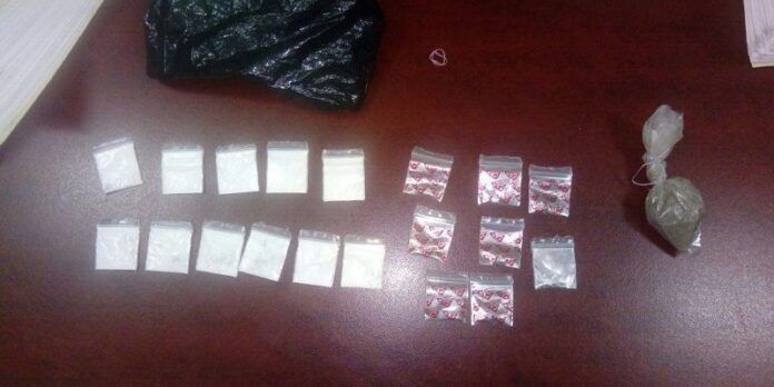 20 dosis de droga fueron aseguradas 20 dosis de droga fueron aseguradas