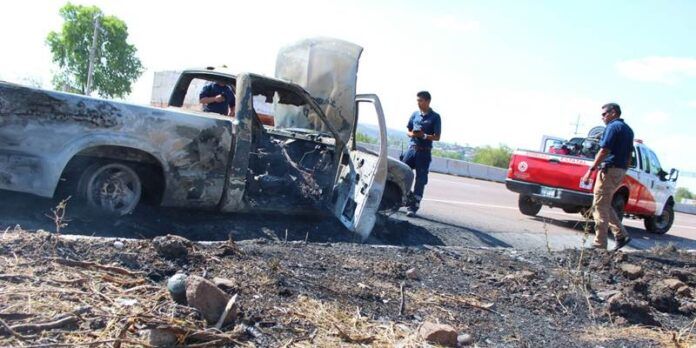 Fallan líneas de la gasolina Fallan líneas de la gasolina