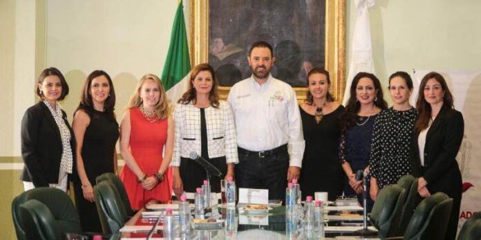 Tello ofrece respaldo a las damas Tello ofrece respaldo a las damas