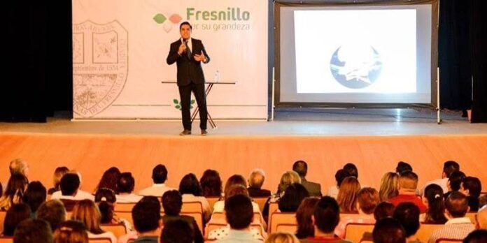 Brindan conferencia "Uniendo fuerzas" Brindan conferencia "Uniendo fuerzas"