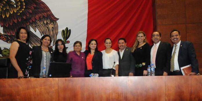 Diputados cuestionan a titular del Izai Diputados cuestionan a titular del Izai