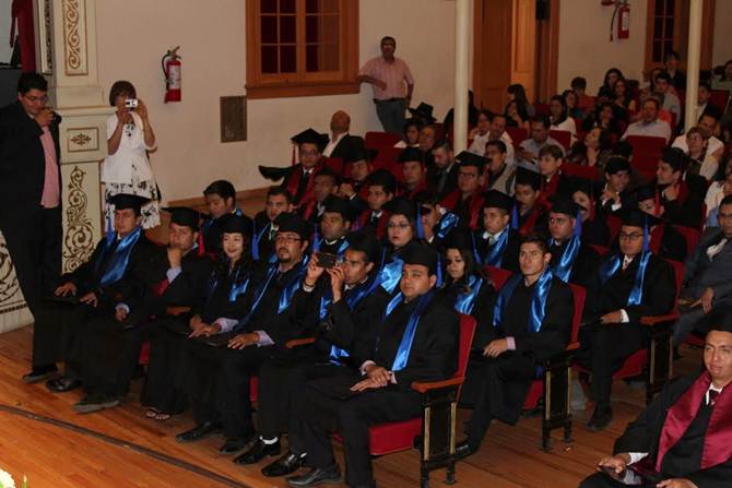 graduacion-ingenieria-electrica-3.jpg