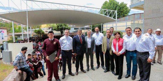 Inaugura 2 domos