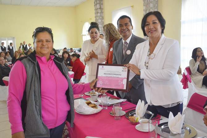 uc-mujeres-2.jpg