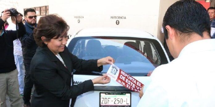 vehiculos-oficiales-ec9