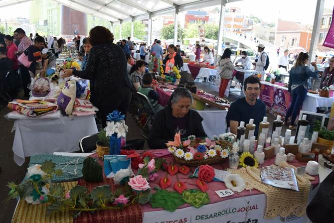 expo-mujeres-2.jpg