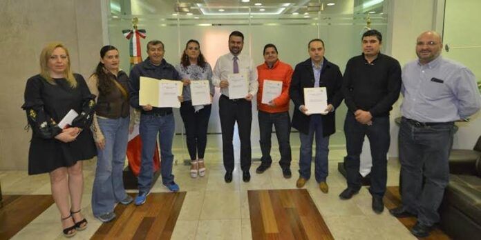 Alcalde firma convenio con Sutsemop