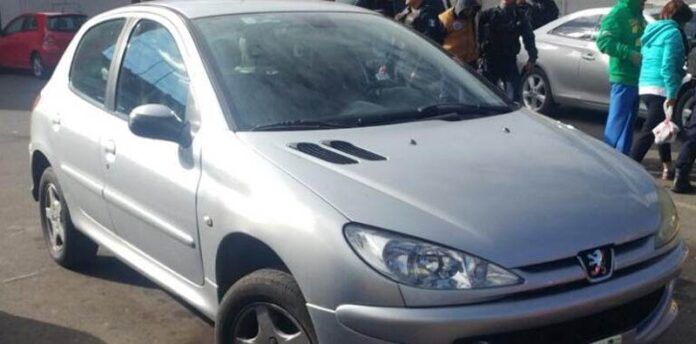 Intentó llevarse Peugeot Intentó llevarse Peugeot