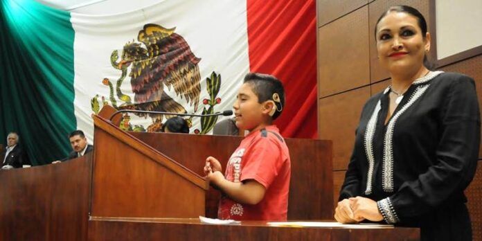 Pide ayuda para seguir escuchando