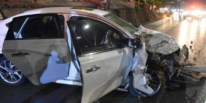 Accidente en bulevar López Portillo Accidente en bulevar López Portillo