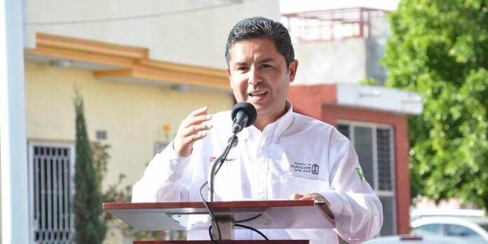 Enrique Flores Mendoza Enrique Flores Mendoza