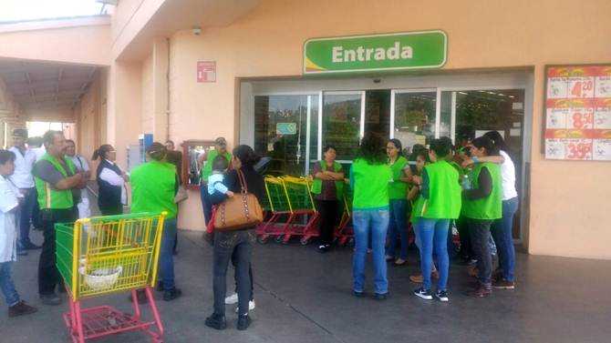aurrera.jpg