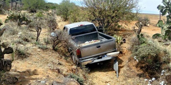 Encuentran camioneta con impactos Encuentran camioneta con impactos