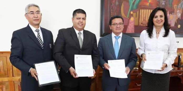 Firma Ávalos convenio con Sutsemop Firma Ávalos convenio con Sutsemop