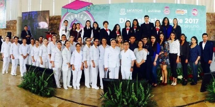 dia-estudiantes-fresnillo-1-550